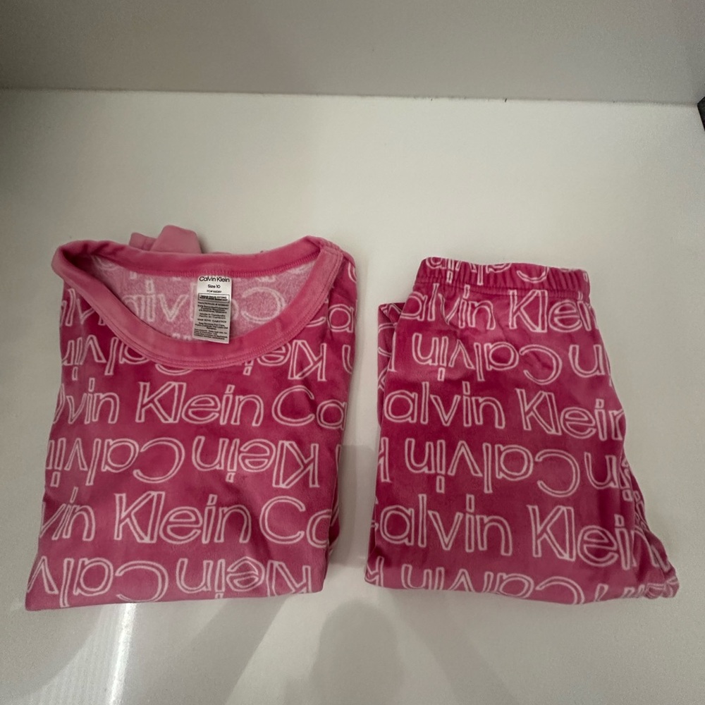 Calvin Klein Pajamas Set